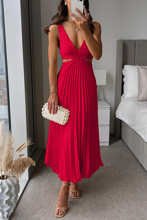 Allanah™ | V-Neck Cut-Out Pleated Maxi Dress